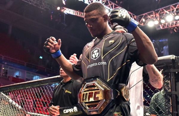 Джамал Хилл освободил чемпионский пояс UFC