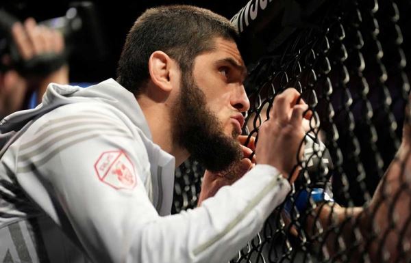 Ислам Махачев потребовал от UFC назвать соперника и место боя